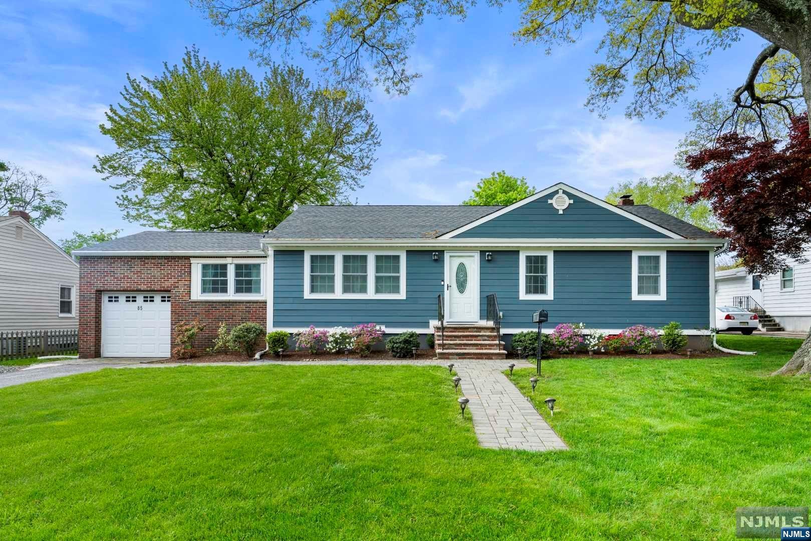 TOTALLY RENOVATED IN 2018(INCLUDEDS NEW ELECTRIC, PLUMBING, NEW HEATING & CENTRAL A/C. NEW HOT WATER HEATER.NEW ROOF). ALL HARDWOOD FLOORS THROUGHOUTS. OPEN KITCHEN WITH WHITE CABINETS QUARTZ COUNTERTOPS. S/S APPLIANCES. HUGE BACK YARD(75X150). FULLY FINISHED BASEMENT WITH A LOT OF STORAGE ROOM. 5 MIN WALK TO NYC BUS STOP. COMMUTER'S DREAM!***Due to Multiple offer situation. Seller asks B&H due by 5/24 @ 12PM***