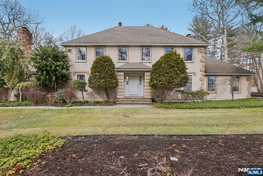 Spacious and meticulously maintained 5500 sqft Center Hall colonial in sought after High Wood Gates of Urban Farms. Ideally located and offering privacy this home is perfectly situated on approximately an acre featuring stone patios, in-ground gunite pool and lush landscape. This home has 5 bedrooms ,5 bathrooms and 2 half bathrooms inclusive of a fully customized master suite. Tremendous upgrades such as professional grade gourmet kitchen, coffered ceilings, extensive woodwork, 4 fireplaces, and truly provides a warmth from the radiating natural sunlight. Ideal for entertainment and enjoyment this amazing home also has a three car garage, finished basement and a whole house back up generator.