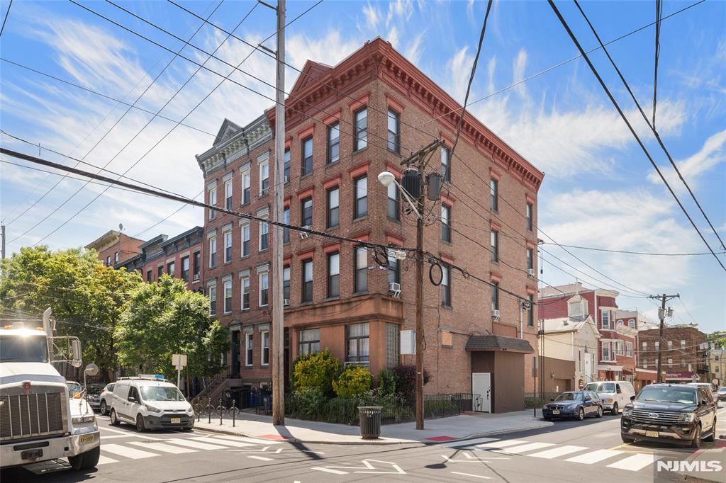 You cannot miss this bright one-bedroom residence located in a centrally situated Hoboken brownstone. This home features hardwood floors, high ceilings, an updated kitchen and bathroom, in-unit laundry, and ample closet space. Recent updates include newly installed flooring in the kitchen and living room, along with a newer washer and dryer that are still covered by a transferable warranty for approximately three more years.