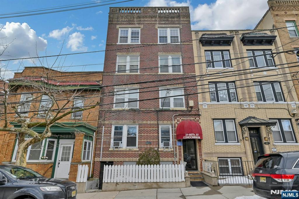 Bright and well-maintained 2-bedroom condo located in the highly desirable West New York, NJ waterfront community. This move-in-ready unit offers a functional layout with cozy living and kitchen areas, two bedrooms, hardwood floors, and abundant natural light. Ideally situated near Boulevard East, NYC bus transportation, shopping, restaurants, parks, and the Hudson River waterfront promenade. Perfect for commuters, first-time buyers, or investors seeking strong rental potential in Hudson County. Low-maintenance living in a prime location just minutes to Manhattan.