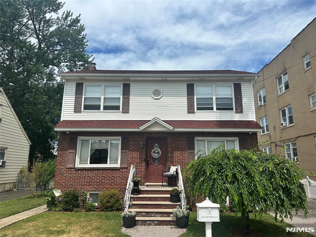 2nd-floor 2-bedroom apartment with hardwood floors throughout. Cat okay. Wall A/C. No smoking of any kind allowed in the unit or on the premises. No laundry hookups. Tenant supplies cooking gas & electricity. Landlord requires a rental application, satisfactory credit report, background check, and proof of ability to pay.