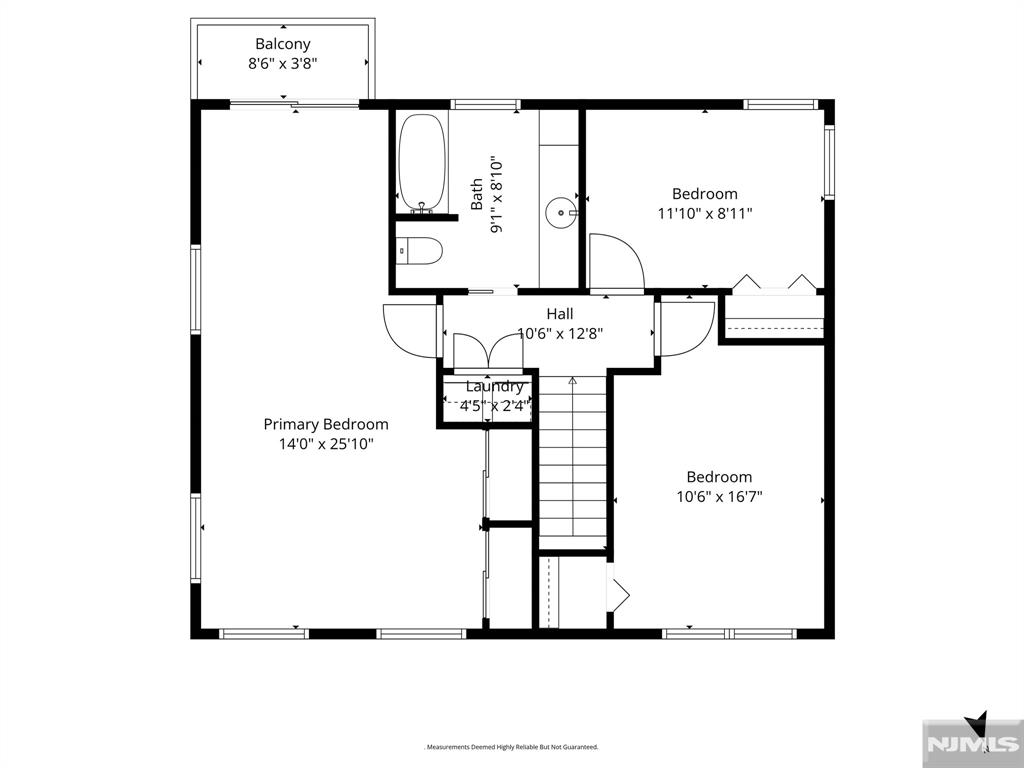 Main image without alt text