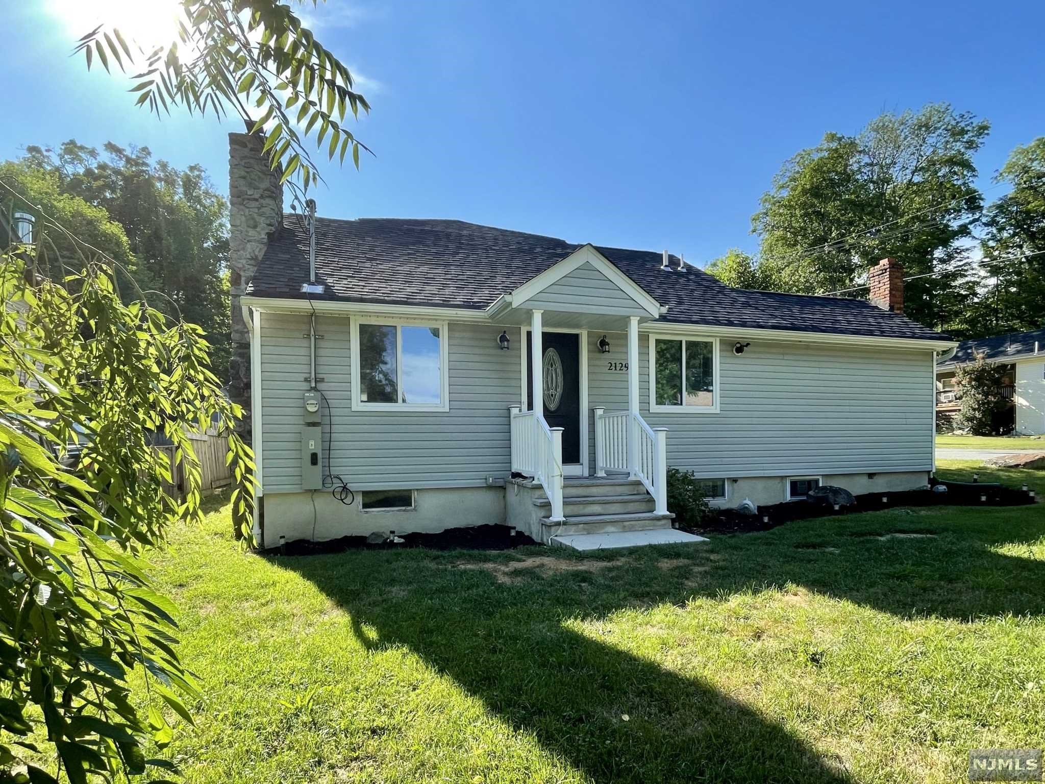Beautiful and meticulously maintained 3-bedroom Ranch in highly desirable Highland Lakes with year-round LAKE VIEWS and only minutes from Rt 23! Home was FULLY RENOVATED in 2019 and features an eat-in Kitchen with granite counter tops, newer stainless-steel appliances & custom tile. Open concept DR & LR with beautiful, updated wood-burning fireplace. It also features updated baths with custom tile, newer flooring, windows & recessed lighting (all 2019). NEW SEPTIC was installed 2020! This home is perfect for those who love the outdoors - it's minutes from the Highland Lakes Country Club, where you can enjoy the beach, go fishing, boating, play tennis, pickleball & softball etc. It's also close to the Appalachian Trail, skiing & 7 golf courses! The Highland Lakes Country Club and Community Association hosts numerous social activities such as concerts, holiday activities, fun days, & marathons, etc. year-round. Come see this warm and inviting home! Nothing to do but move right in!
