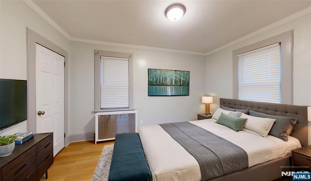 Renovated 3-Bedroom in Prime Maplewood Location!Welcome to 378 Boyden Ave this bright and updated 3-bedroom, 1-bath apartment features stainless steel appliances, sleek granite countertops, and a fully renovated bathroom. The spacious layout offers sun-filled rooms, hardwood floors, and a modern kitchen perfect for everyday living.Located near Maplecrest & DeHart Parks, local dining like neighborhood favorites Arturo's and corner slice, and just minutes from Midtown Direct trains and major highways this is the perfect blend of comfort and convenience.Don't miss your chance to live in one of Maplewood's most connected neighborhoods. Schedule your tour today!