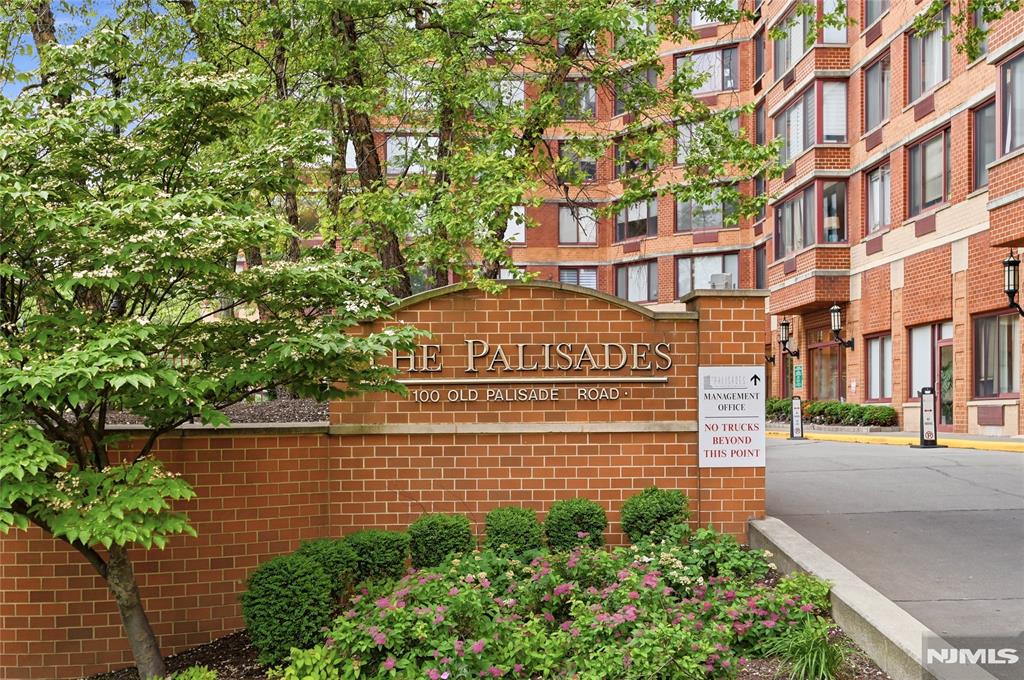 Luxury high-rise elevator condo. This beautifully updated residence features an entrance foyer, spacious living/dining room, and a modern kitchen with granite countertops, new stainless steel refrigerator, new electric range/oven, microwave, dishwasher, and in-unit washer and dryer. New luxury vinyl plank flooring adds style and durability throughout. The unit includes one deeded parking space (#10-3, 3rd Floor #10) and access to an impressive array of amenities: 24-hour concierge, valet service, seven elevators, fitness center, children's playroom, renovated library, community/recreation room with kitchen, resident lounge, outdoor heated pool, dog park, BBQ area, landscaped courtyard, and outdoor seating areas with spectacular NYC views. On-site management and pet-friendly policies provide added convenience. Ideally located near the George Washington Bridge and ferry shuttle services, with easy access to dining, shopping, and transportation. Luxury living, exceptional amenities, and an unbeatable location combine to create a truly outstanding opportunity.