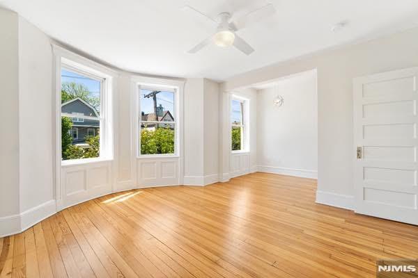 Renovated 2BR + Den in Prime Weehawken â€” NYC Views & Off-Street Parking Welcome to this beautifully renovated 1,100 sq. ft. 2-bedroom plus bonus den, 1-bath home that blends modern comfort with everyday convenience. Oversized windows flood the space with natural light, complementing soaring 9-foot ceilings and hardwood floors throughout. The kitchen is finished to a high standard with stainless steel appliances, quartz countertops, and white shaker cabinets. Enjoy a rare lineup of amenities: private off-street driveway parking, in-unit washer and dryer, and central air â€” comfort and ease built right in. Set in a quiet, highly sought-after neighborhood, this home offers stunning views of the New York City skyline and Hudson Yards. You're just 10 minutes from the Midtown Port Authority bus terminal, with the Light Rail and NY Waterway Ferry close by for a seamless commute into Manhattan. The vibrant restaurants and shops of Hoboken are minutes away. Even better, everything you need is within walking distance: Ellsworth Park, Reservoir Park, the Weehawken community pool, and the highly rated Daniel Webster Elementary School. A perfect mix of comfort, style, and unbeatable access to the city. ?? 114 Shippen St, Weehawken, NJ No pets. No smoking. Renter's insurance required.