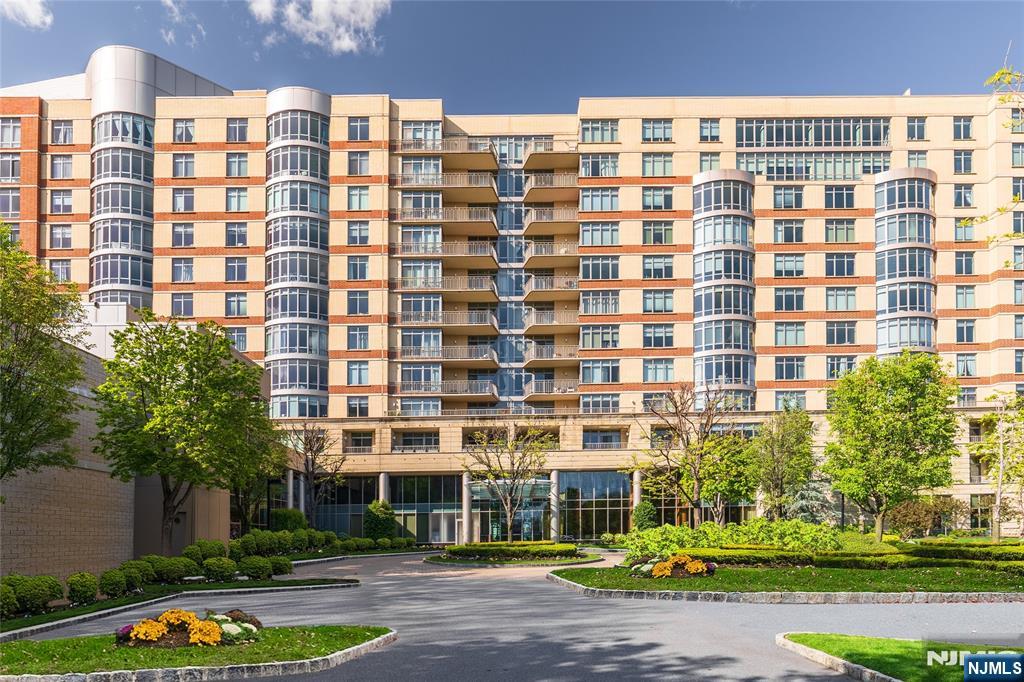Welcome to Residence 915 at the prestigious Watermark on Hudson-where luxury meets a resort style lifestyle. This beautifully maintained 2 Bedroom, 2 Bath home, has only had one owner. It is ideally situated in the highly sought -after East wing, just 3 residences from the easternmost point of the building, offering beautiful unblocked views of the Hudson River ,GW Bridge and NYC. Just freshly painted throughout, the home features hardwood floors throughout, elegant large bay windows flooding the space with natural light while perfectly framing the vistas.The thoughtful layout has the bedrooms on either side of the unit. The refrigerator, dishwasher and washer/dryer are new. The hvac unit is only 3 years old. Watermark on Hudson is renewed for its exceptional construction and 40,000 sq ft of world-class amenities. Residents enjoy both indoor and outdoor pools with hot tubs, a state-of-the-art health club with steam and sauna, valet parking, children's room, golf simulator, billiards, office, library and social room. Full service living is elevated with a 24 hr concierge and on-site management. Commuting is effortless with a private shuttle to the NY Waterway ferry and direct bus service to NYC across the street.All of this combined with low taxes, makes this home an outstanding value in one of the Gold Coast's most in demand premier luxury communities. Experience refined waterfront living in time for Summer.