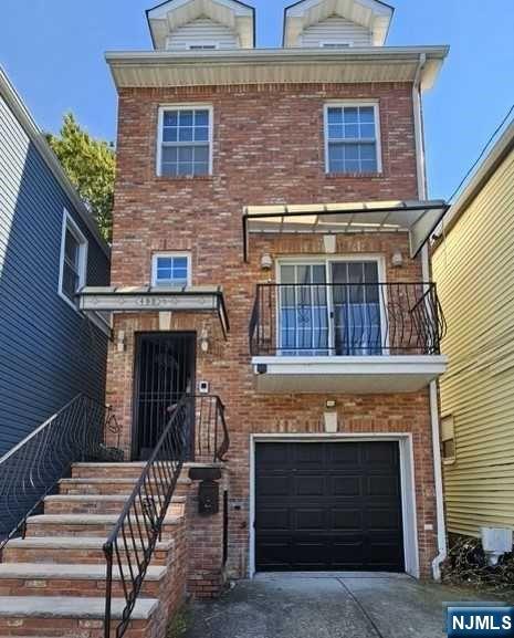 Don't miss out on this stunning, fully renovated single-family home! With 4 spacious bedrooms and 3.5 bathrooms, this home offers everything you need and more. Featuring a separate entrance, it's perfect for a potential rental or mother-daughter setup. Relax in your private master suite, complete with a luxurious ensuite bathroom and a walk-in closet. Enjoy the comfort of two-zone heating and central air throughout the home. Freshly painted and with new cabinetry, stainless steel appliances, and beautiful quartz countertops, the modern kitchen and living spaces are designed for both style and function. Hardwood floors flow seamlessly throughout the house, and thoughtful features like an intercom system add to the charm. There are too many upgrades to mention schedule your tour today and see it for yourself. 1 year home warranty is provided. Owner is licensed real estate agent.