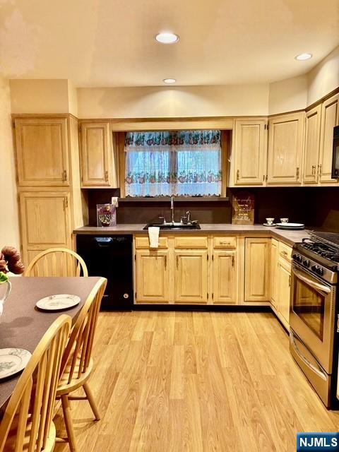 Welcome home to this spotless move in ready one floor living. Driveway Parking for (1) car. Large Eat in Kitchen, Large Sun-filled living room, formal dining room/home office, Bedroom and full bath. Walk in only requires one step, private entrance. Lovely backyard and private patio area to enjoy a peaceful night outdoors
