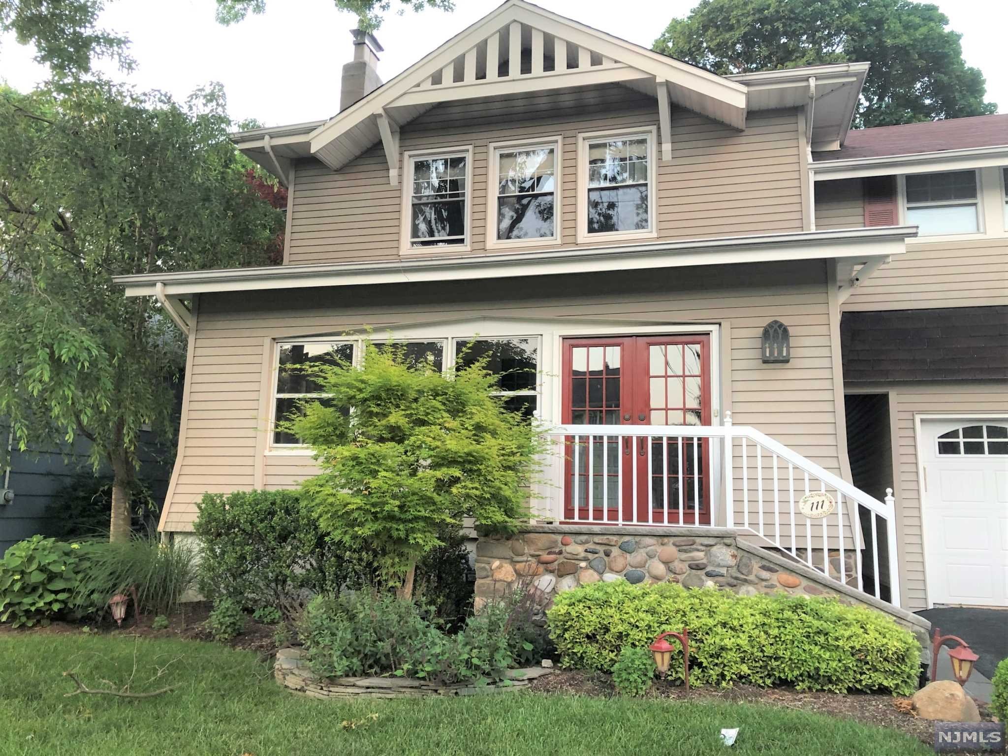Nestled on a quiet street within close proximity to the Sylvan Park Recreational facility which includes soccer field, softball field, baseball field and the Leonia Municipal pool complex. This 4 bedroom, 2 bath home makes commuting a dream. Large porch welcomes you into this home. Living room with gas fired fireplace, dining room, eat in kitchen and full bath with skylight comprise the first floor. On the second floor there is a primary bedroom and three other bedrooms and a full bath. Basement is partially finished and open. Easy access to NYC Express bus via Grand Ave and Broad Ave. Close to George Washington Bridge, I-95/80, NJ routes 46, 4, 17, 9W with many large company headquarters and the Palisades Interstate Parkway leading to the lower Hudson Valley Corporate Centers.