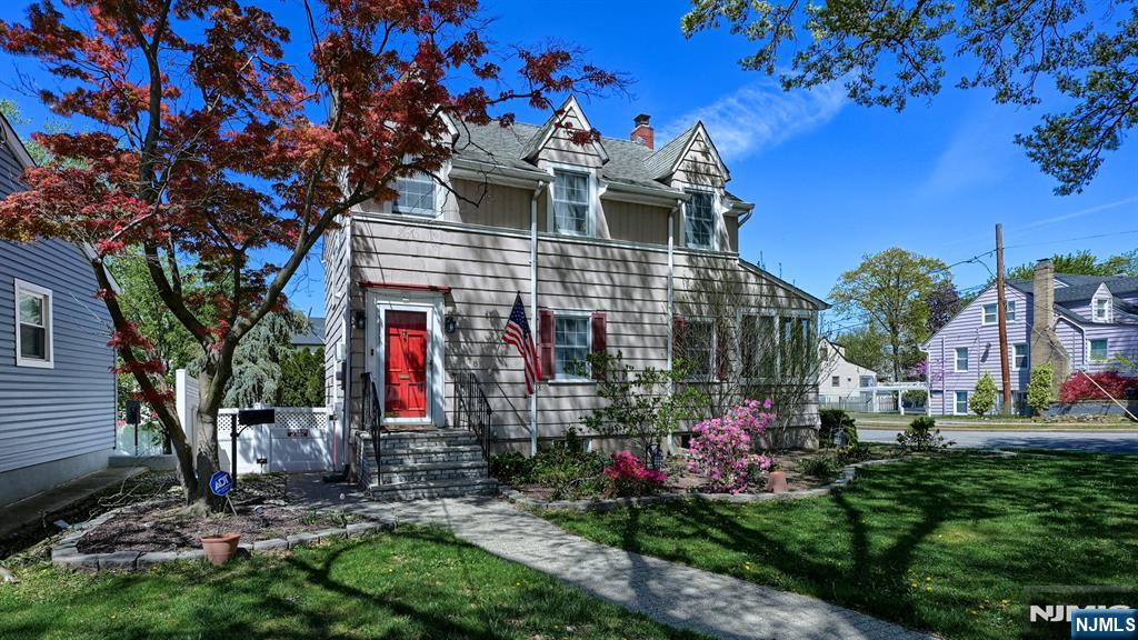 Welcome home to this terrific 4-bedroom Colonial set on a prime corner property with a stunning flat, fenced yard ready for play, entertaining, or your future backyard dreams. Bring your vision and design inspiration to make this home your own. Step inside to an open-concept Living & Dining area, along with a sun-filled office space and Powder Rm completing the main level. Just a few steps up, the private Primary Suite offers a walk-in closet and en-suite Bath, creating a comfortable retreat. The upper level features 3 generously sized Bedrooms and an additional full Bath. A finished basement adds valuable flex space, complete with Laundry Rm. Add'l features include underground sprinklers, an attached 1-car garage, and driveway parking. Ideally located just steps from public transportation for commuters, as well as K-12 schools. Enjoy being close to a vibrant downtown filled w/ restaurants, shopping, and everyday conveniences.