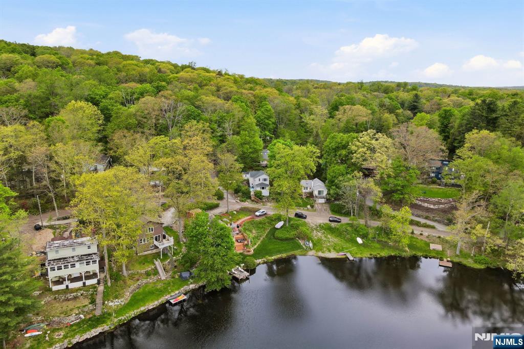 Please Email Questions and Offers to Jamesbaczewskirealtor@gmail.com *Mandatory Membership of $350/Yr + Road Fee of $150/Yr* (This Community Does Not Allow Short Term Rentals)