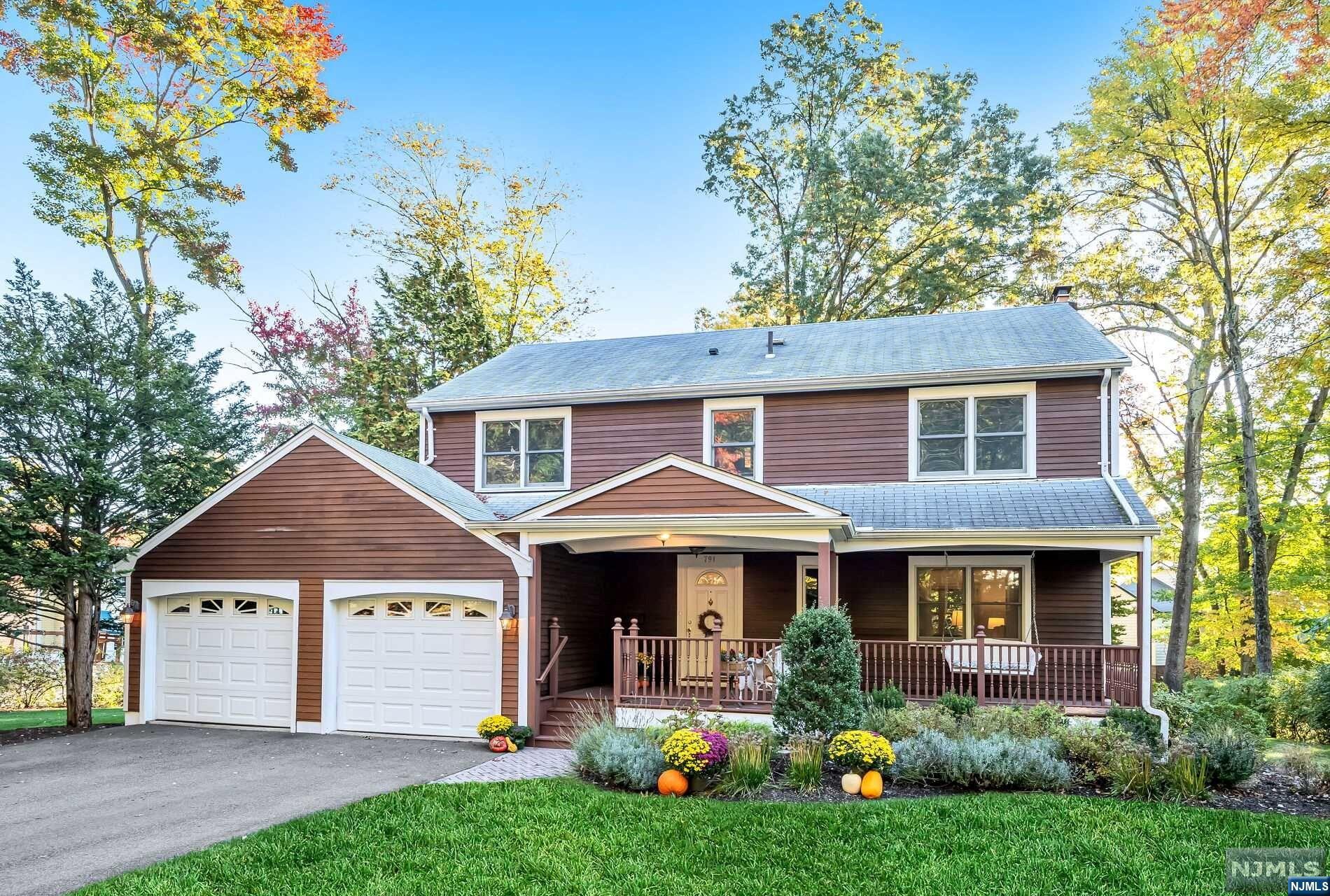 Welcome home to this solidly built and impeccably maintained colonial in the sought-after Willard school district. Set on a near half acre of level private property, with room for a pool or the opportunity to expand. Inside, there is a large front to back living room with fireplace. A dining room leads to an eat-in kitchen that opens to a family room. There is a large entertaining deck off the first floor overlooking the yard. Upstairs there are 4 generous bedrooms & 2 full baths including a primary suite. Attached 2 car garage. Close to parks, schools & NYC train.