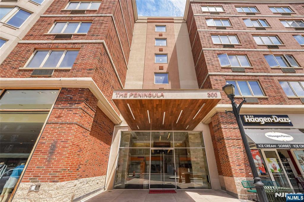 Welcome to your new home in The Peninsula at City Place! This spacious 1128 sq ft 1BR+ Den unit featuring a versatile den space that can serve as a second bedroom or a home office. This Southern facing unit has downtown Manhattan and Hudson River views and fantastic natural light all day long. Newly updated kitchen and bathroom. Spacious throughout with generous storage space. In unit washer and dryer. Conveniently located just minutes from the bus stop to NYC and the ferry. The community also has a well curated collection of retail shops and restaurants on the street level. The Peninsula features 24-hour concierge lobby and a community room. On-site parking for 2 cars is included. Don't miss this incredible opportunity!