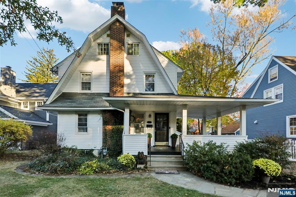 Welcome to this quintessential Ridgewood colonial, ideally located just moments from downtown, shopping, restaurants and all that this vibrant community have to offer. Enjoy relaxing on the lovely lemonade porch and step inside to find gleaming hardwood floors throughout. Additional highlights include a finished basement, a versatile third floor finished room and two car garage. All combining charm, comfort, and convenience in one beautiful home!