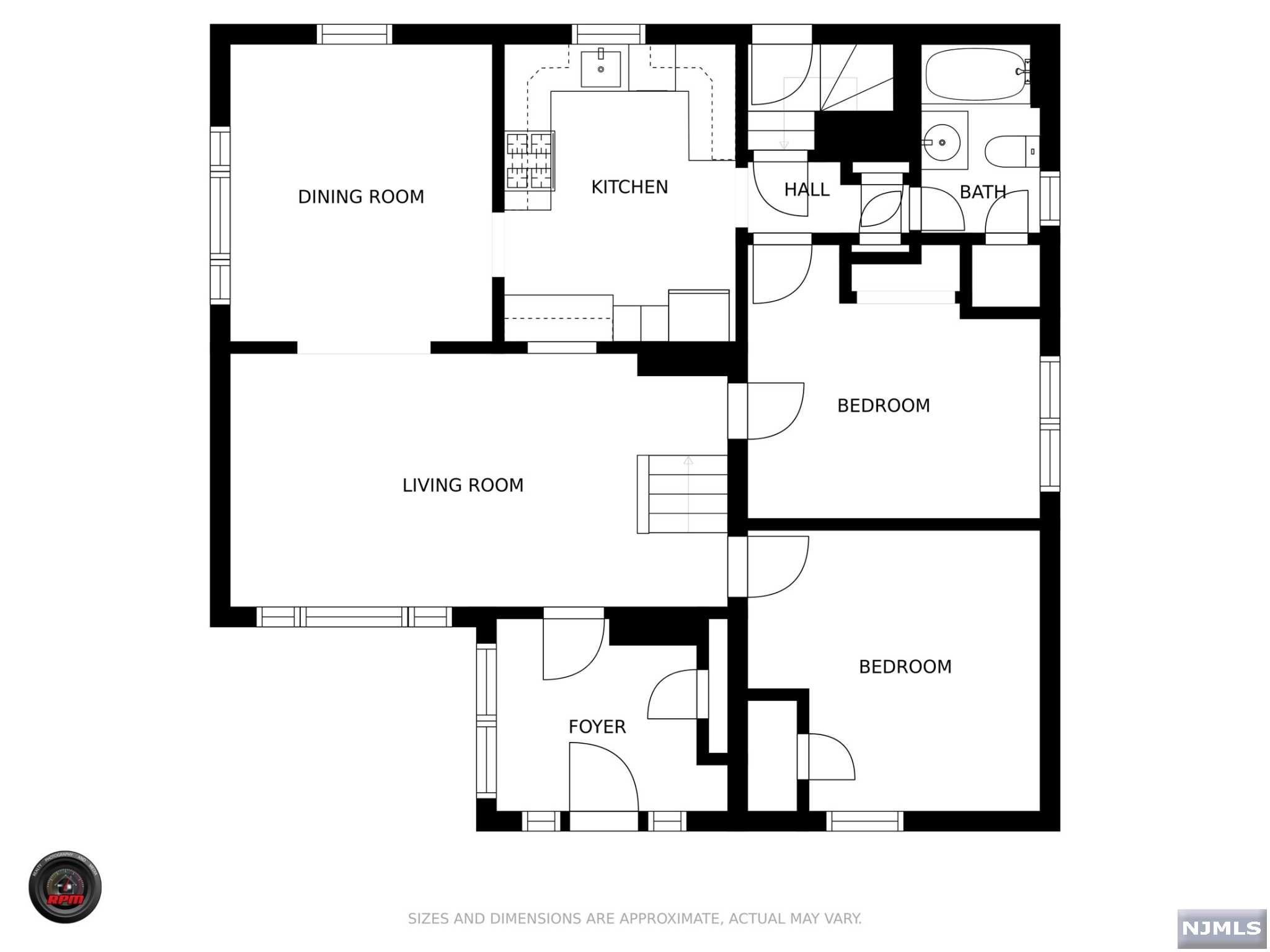 Main image without alt text