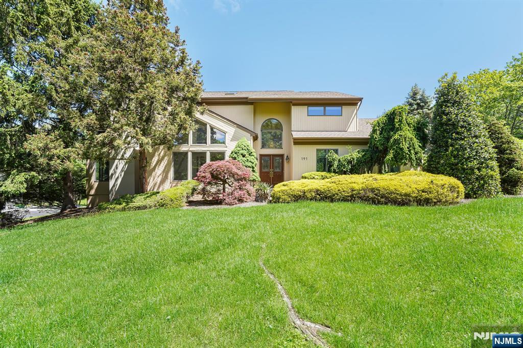 Discover the elegance of this stunning colonial home located in the prestigious Apple Ridge Gated community. The home boasts 4 generously sized bedrooms and 3.5 baths. The heart of the home features an expansive living area that is open to the updated large kitchen with an island and a dining table. A 2 story living room, a formal dining room, half a bath and the laundry room complete the first floor. From the kitchen and dining room sliders you can step outside to your own private retreat, where the meticulously landscaped yard offers a a serene ambiance, perfect for outdoor gatherings. The 2nd floor offers the large ensuite with a sitting area, a large bathroom with sauna WIC and beauty area. 3 additional bedrooms and a full bath complete the 2nd floor. In the basement you will find a gym area, rec area, full bath and large closets. Apple Ridge offers exceptional amenities, 24 hour security, use of the clubhouse, fitness center, pool, pickle ball, tennis, basketball, playground and a vibrant community atmosphere. Don't miss the opportunity to rent a truly beautiful home in one of Mahwah's most sought after communities.