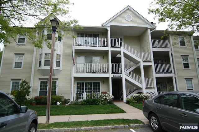 Updated condo 1047Sqft on top floor. Open hallway and stairway with fresh air. Vaulted ceiling with skylight. Sliding glass door to balcony. Newer Kitchen, Large bedrooms, Walk-in closets. A small storage room outside of front door. One assigned parking. Nice complex with pool, tennis and party room. Non-smoking unit, no pets allowed. renter insurance requested. High credit score preferred. Tenant pays real estate commission.