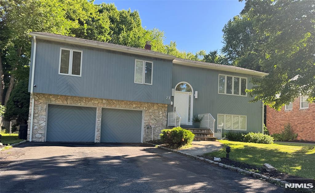 Welcome to this beautifully maintained 4-bedroom, 2-bath bi-level home nestled on a quiet, tree-lined street in a desirable neighborhood. Offering a bright and spacious layout, this home is designed for comfortable everyday living and effortless entertaining. The flexible floor plan provides ample space for guests, or a home office. Step outside to enjoy the large, level, fully fenced backyard, perfect for outdoor gatherings, play, or gardening. Conveniently located close to schools, parks, shopping, and commuter routes, this home combines tranquility with everyday convenience. A wonderful opportunity to enjoy space, comfort, and a prime location!