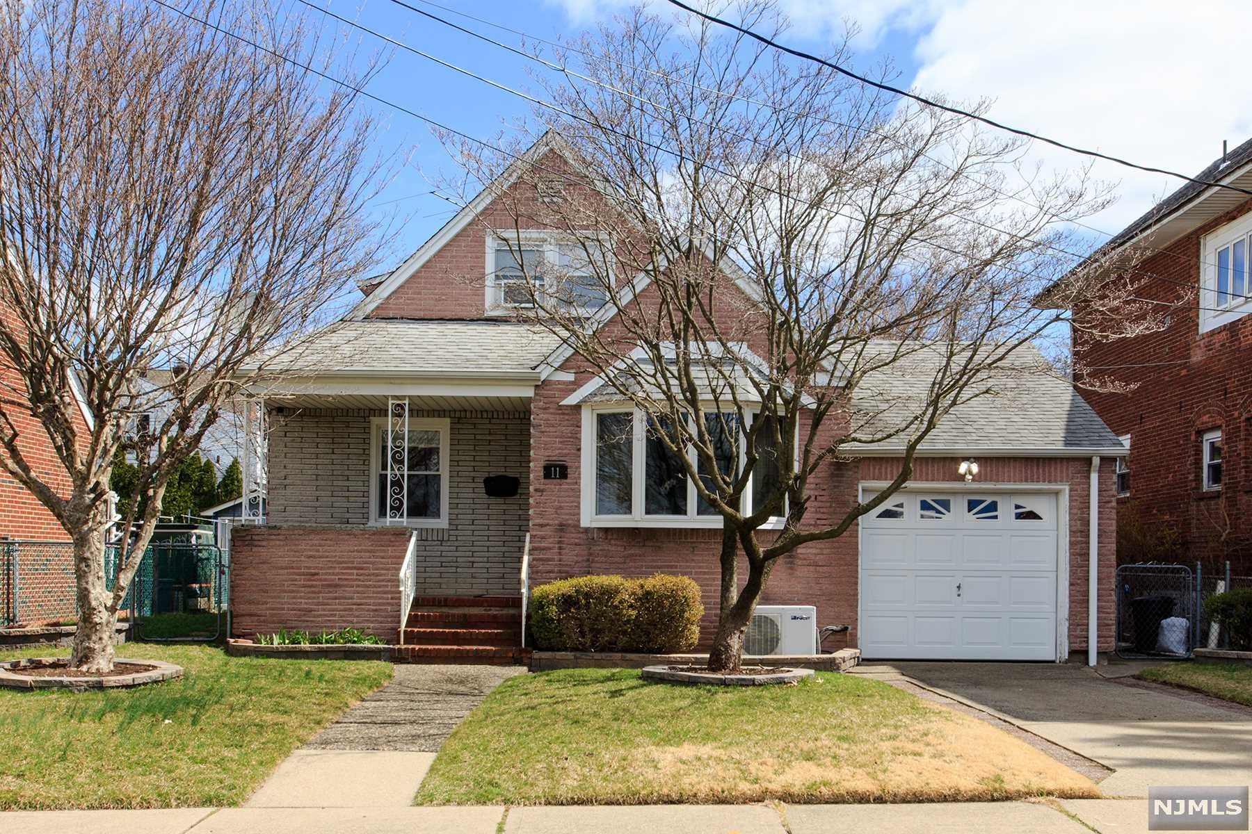 Beautiful home in a lovely neighborhood. Perfectly manicured house with 3 bedrooms, 1 1/2 baths, living room, dining room and MEIK, the backyard features a deck and patio for outside entertaining. This is near to parks, shops, and just 1/2 hour to NYC.