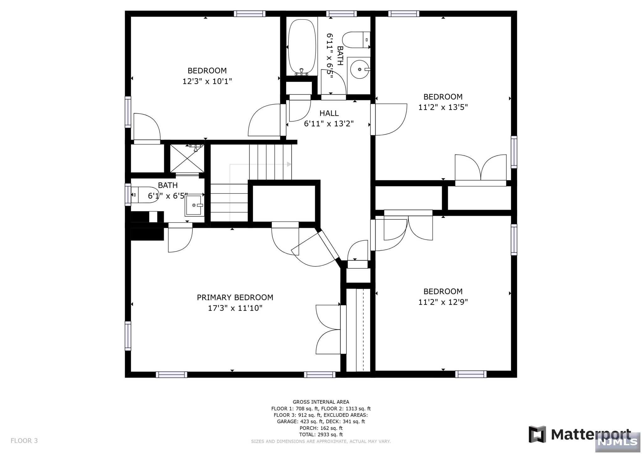 Main image without alt text