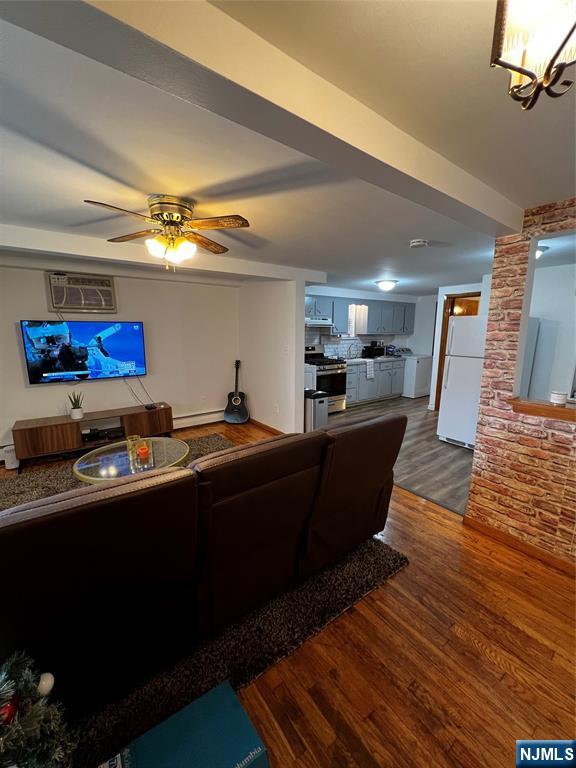BEAUTIFUL AND COZY ONE BEDROOM APARTMENT FOR RENT ON THE FIRST FLOOR. APARTMENT COMES WITH WASHER AND DRYER IN THE UNIT, ALL UTILITIES INCLUDED EXCEPT INTERNET. NO PETS AND NO SMOKING ALLOWED INSIDE THE PREMISES. STREET PARKING AVAILABLE. CREDIT, BACKROUND AND INCOME CHECK REQUIRED.