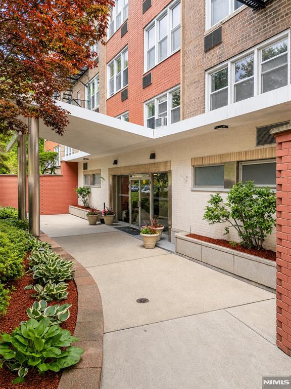 Welcome to this bright and beautifully updated studio apartment in a highly convenient Fort Lee location, offering comfort, value, and easy access to everything the area has to offer. This well-maintained unit features a renovated kitchen and bathroom, brand-new appliances, generous closet space, and a flexible open layout that can be thoughtfully arranged to create separate living and sleeping areas. One assigned parking space is included, adding everyday convenience. The monthly rent includes heat and hot water, making this an excellent value. The building offers on-site laundry and a live-in superintendent for added ease. Ideally located near Manhattan-bound transportation, the George Washington Bridge, major highways, shopping, restaurants, parks, Walgreens, ACME, H-Mart, and more. Move-in ready and perfect for anyone seeking a clean, updated, and conveniently located Fort Lee rental.