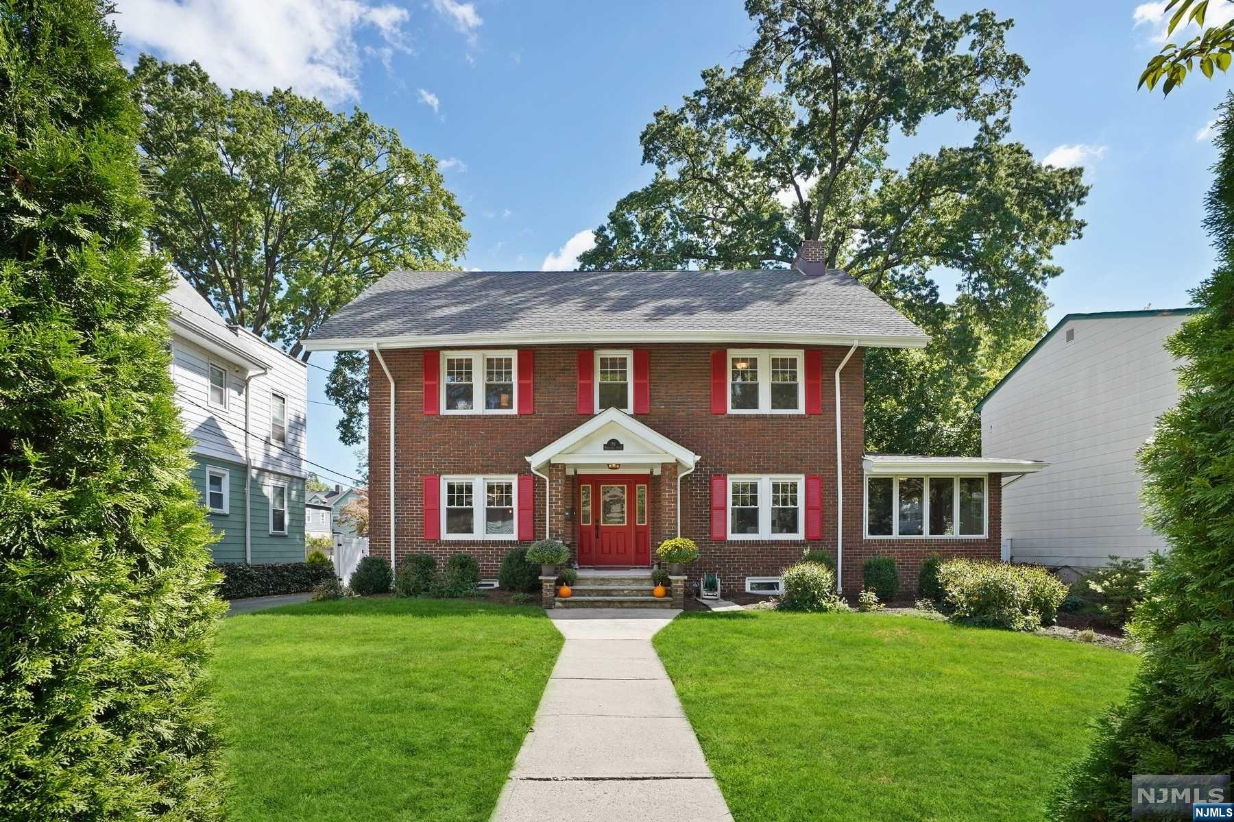 This beautiful brick colonial is not to be missed! Located on a welcoming, tree-lined street it's in pristine condition. Close to all the restaurants and shops that downtown Montclair has to offer and yet it also has an enormous, level backyard. With four bedrooms, three full baths, two half baths, and a partially finished basement there is plenty of space. The sunroom opens to a lovely patio in the backyard. The kitchen boasts stainless steel appliances, granite countertops, and a breakfast bar. The primary suite has a dressing room with a soaking tub and Carrera marble in the primary bathroom. With New York City transportation and parks nearby, 81 Willowdale has all the perks of living in Montclair in addition to recent renovations and a peaceful, deep backyard.