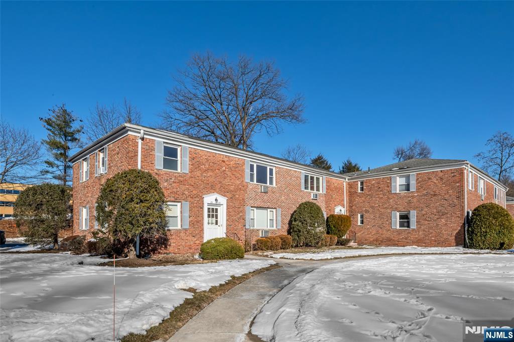 Move right in to this well maintained, Sunny 2 BR Condo in Crestmont Gardens. Freshly painted and ready for immediate occupancy. Heat and Water Fees are included in Monthly Maintenance Fee. Sunny, Open Floor Plan with Large Living Room, Dining Room, full Kitchen and 2 generously sized Bedrooms. Hardwood floors in all the rooms. You'll appreciate the newer thermal windows, updated bathroom and modern kitchen with newer appliances. Located near the heart of the Pleasantdale Section of West Orange, it is conveniently located near highways, bus, Jitney for Train, shopping and houses of worship. Close to many recreational facilities including Eagle Rock Reservation, Golf and the Zoo