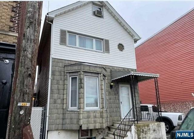 LOCATION! LOCATION! NEWLY RENOVATED HOUSE FOR RENT. 1ST FLOOR: 2 BEDROOMS, LIVING ROOM, DINING ROOM, KITCHEN AND FULL BIG BATH. LAUNDRY. 2ND FLOOR: 2 BEDROOMS AND FULL BATH. 3RD FLOOR: FINISHED ROOM. RIGHT ACROSS HARRISON WASHINGTON MIDDLE SCHOOL AND SURROUNDING STORES. CONVENIENCE TO ALL. CLOSE TO PATH TRAIN TO NEW YORK, SCHOOLS, MAJOR TRANSPORTATION, RESTAURANTS, DAY CARE, SHOPPING, SUPERMARKET, GROCERY AND OTHERS. VERY SPACIOUS AND BIG APARTMENT. RUTGERS UNIVERSITY SHUTTLE BUS STOP RIGHT BY THE UNIVERSITY. BY APPOINTMENT ONLY. DO NOT GO DIRECT. A MUST SEE!!