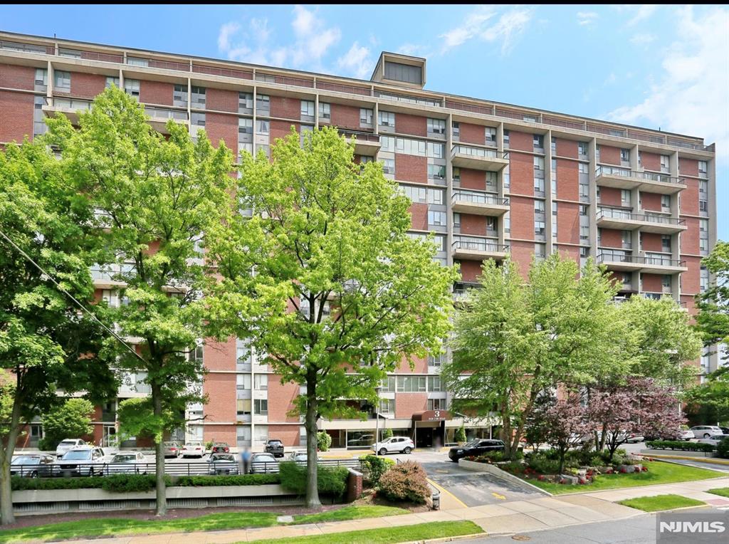 Prime Location- Horizon House Co-op Complex set on 28 acres of landscaped grounds overlooking the Hudson River and Manhattan skyline-This is a campus-like feel with green space and winding walkways- This unit is a 2 bedroom and 2 full bath duplex up split with both east and west views- Terrace off the living room facing East- Primary deck parking space transfers with the sale- 24 hour doorman and security- Two outdoor pools and tennis/pickleball courts in the complex- Gym in the building and an added convenience a deli/convenience store in the complex and yes they deliver to your apartment-Horizon House is a distinctive cooperative community blending resort style amenities with spacious park like grounds- Easy access to NYC via the GWB , NJ/NYC buses and the Ferry- Remember that your home is more then a building or an address -Its where you experience life and connection -For those who have a vision this home is perfect -Property is being sold " AS IS-" BOARD APPROVAL REQUIRED- (Monthly housing is Maintenance-$1878.53+Cable/Int-$71.54 + Deck parking-$80.00 +Cap assessment-$456.25 and Bldg amenities-$20- TOTAL MONTHLY $ 2506.32- remember this includes re tax ,all util, cable/internet ,pking ,pools ,tennis courts, doorman and exercise room ) Buyer needs to gross approx $ 120,000 with no debt