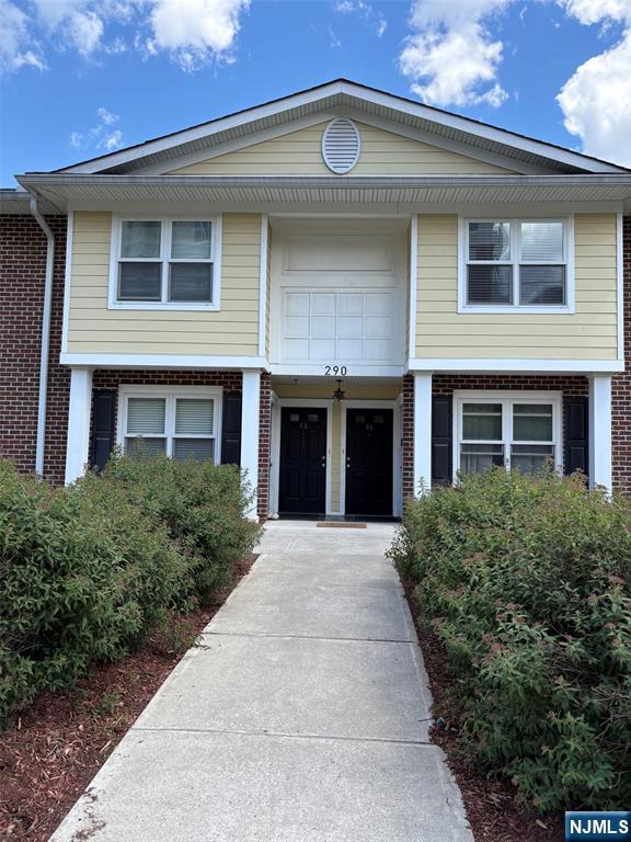 Beautifully updated one floor unit. Primary bedroom with full bath and walk in closet, central air, laundry in unit, tons of closet space. Easy one floor living. Pets welcome! 2 parking spaces.
