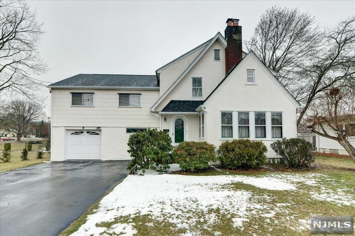 You're not going to want to miss this one! Beautiful 5 bedroom colonial with original chestnut trim in the heart of Oakland will not last long! First floor boasts hardwood floors throughout leading you into the spacious living room featuring a wood burning fire place. Bonus sun room off the living space is sure to impress. Living room also leads into a large dining room just off the updated kitchen. This kitchen has it all, granite countertops, newer appliances, plenty of cabinet space & marble & glass back-splash as well as a dining nook! Family room leads to the large fenced in backyard with patio. The large master bedroom features double closets, a master bath complete with a Whirlpool tub & shower stall. 4 additional bedrooms fill out the second floor. Full partially finished basement provides a ton of additional storage space along w the 1 car attached garage. New roof, gutters and septic system! Retaining wall in "as is" condition. Close to parks, schools, transpo & more