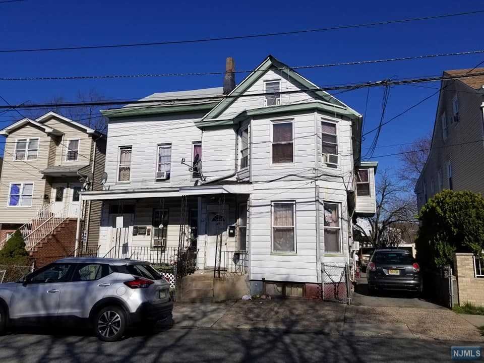 Great income producing property. Within walking distance to retail stores, restaurants and public transportation.