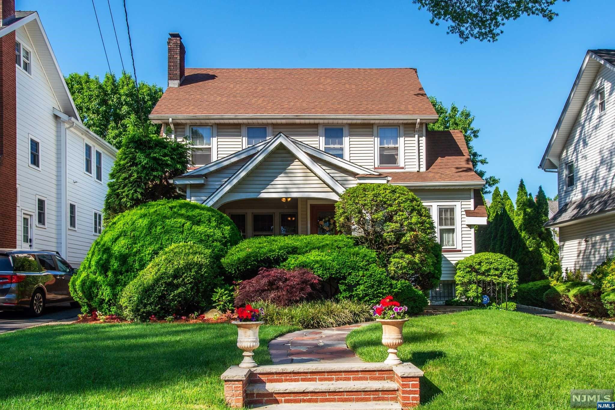 Welcome home to this immaculate gem! Nestled in a serene neighborhood, this three-bedroom, one-and-a-half-bathroom sanctuary boasts abundant natural light, a stunning granite kitchen, and newly renovated bathrooms. Enjoy the luxury of a finished basement and a manicured backyard, perfect for relaxation and entertaining. Don't miss the opportunity to make this dream home yours!