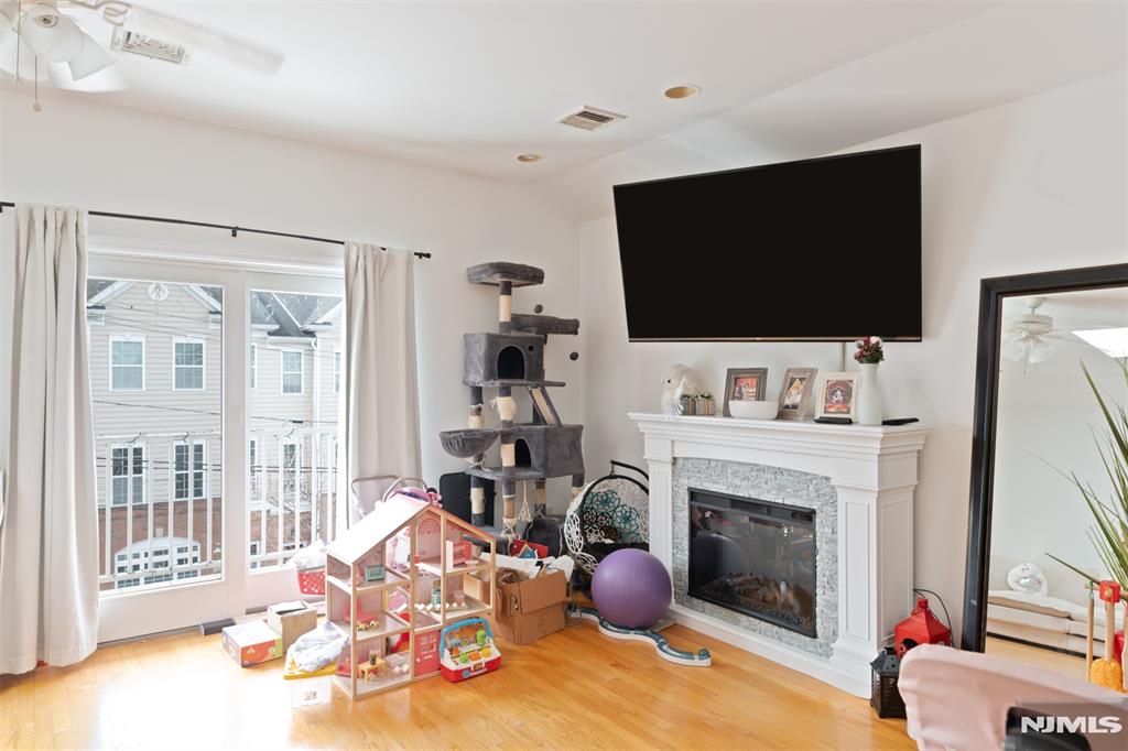 Stop by today ! 12PM - 2PM . This is your Opportunity to reside in this huge 3 bedroom 2 bathroom apartment, formal dining room, big kitchen with Central Heating and Central Air Conditioning! Why look anywhere else? There's a Washer & Dryer inside the apartment, Walk-in closet in the primary bedroom, hardwood floors, stainless steel appliances included (dishwasher, refrigerator, stove and microwave) Easy to see, schedule your tour today!
