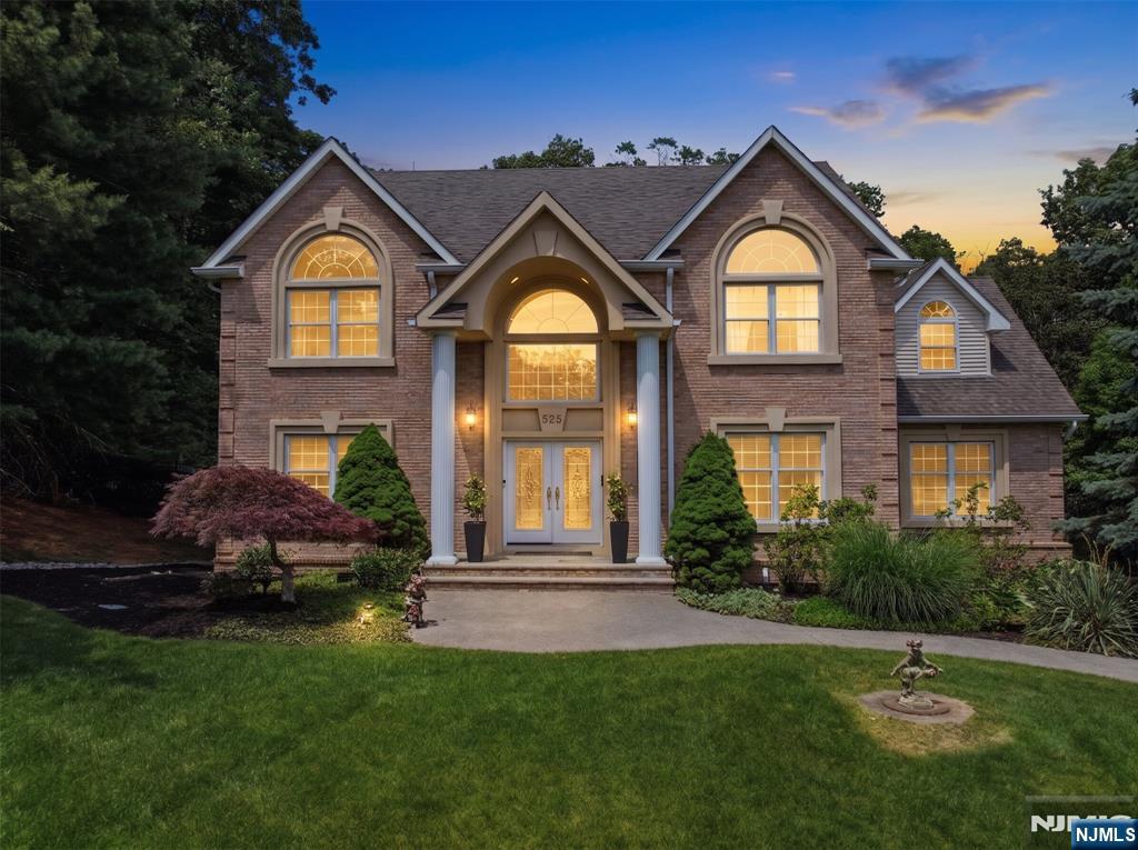 Welcome to your private retreat in prestigious Kings Pointe Estates. Set on 1.3 beautifully landscaped acres, this impressive Colonial combines everyday comfort with endless possibilities. Enjoy summers by the resort-style pool, entertain on the expansive deck and paver patio, or relax in the privacy of your tree-lined backyard oasis. Inside, you'll find 4 bedrooms (possibility for 2 more), 3.5 baths, a finished walk-out basement, updated flooring, renovated baths, and numerous mechanical and electrical upgrades including an EV charging station. The walk-up attic is already plumbed for a future bath and offers exciting potential for additional bedrooms, a guest suite, office, or bonus living space. With DEP-approved tennis court plans already in place, this exceptional property offers a unique opportunity to create your dream estate in one of Franklin Lakes' most desirable neighborhoods. Truly a MUST SEE!