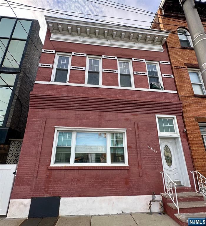 *Back on the Market! *Buyer could not perform* This renovated, move-in-ready 2-family home in North Bergen features a finished basement and rental income, making it ideal for investors or owner-occupants. Located in a high-demand area near NYC transportation, restaurants, shopping and many other amenities. Close to everything. OPEN HOUSE Sunday July 19th from 1-4pm