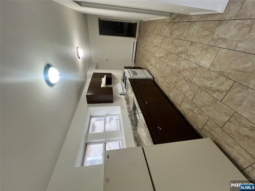 GREAT HOME FOR FIRST TIME BUYERS!! OR INVESTORS IS A FRONT AND BACK UNITS 2BD AND FULL BATH AND BACK HAS A FULL 1 BEDROOM UNIT FOR INLAWS UPDATE BATHROOMS, AND KITCHEN , SPACIOUS BACK YARD--- READY TO MOVE IN..