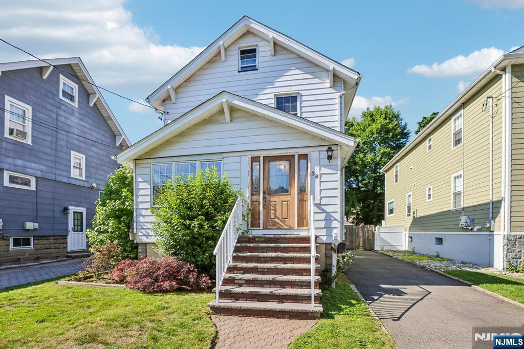 Tucked away in Bergen County, north of Teaneck & Bergenfield is the quiet community of Dumont where you will find the 3 bedroom one bath home at 38 Sunnyside Ave. This side hall colonial is conveniently located in an established neighborhood and features an updated bath, beautiful hardwood floors on the first level, plenty of off-street parking and a newer Deck. The kitchen appliances have all been updated and are included in the sale as well as the washer and dryer. The roof and furnace are only two years old and the electric box has been updated to a 200 amp service. Make an appointment today before you miss this opportunity.