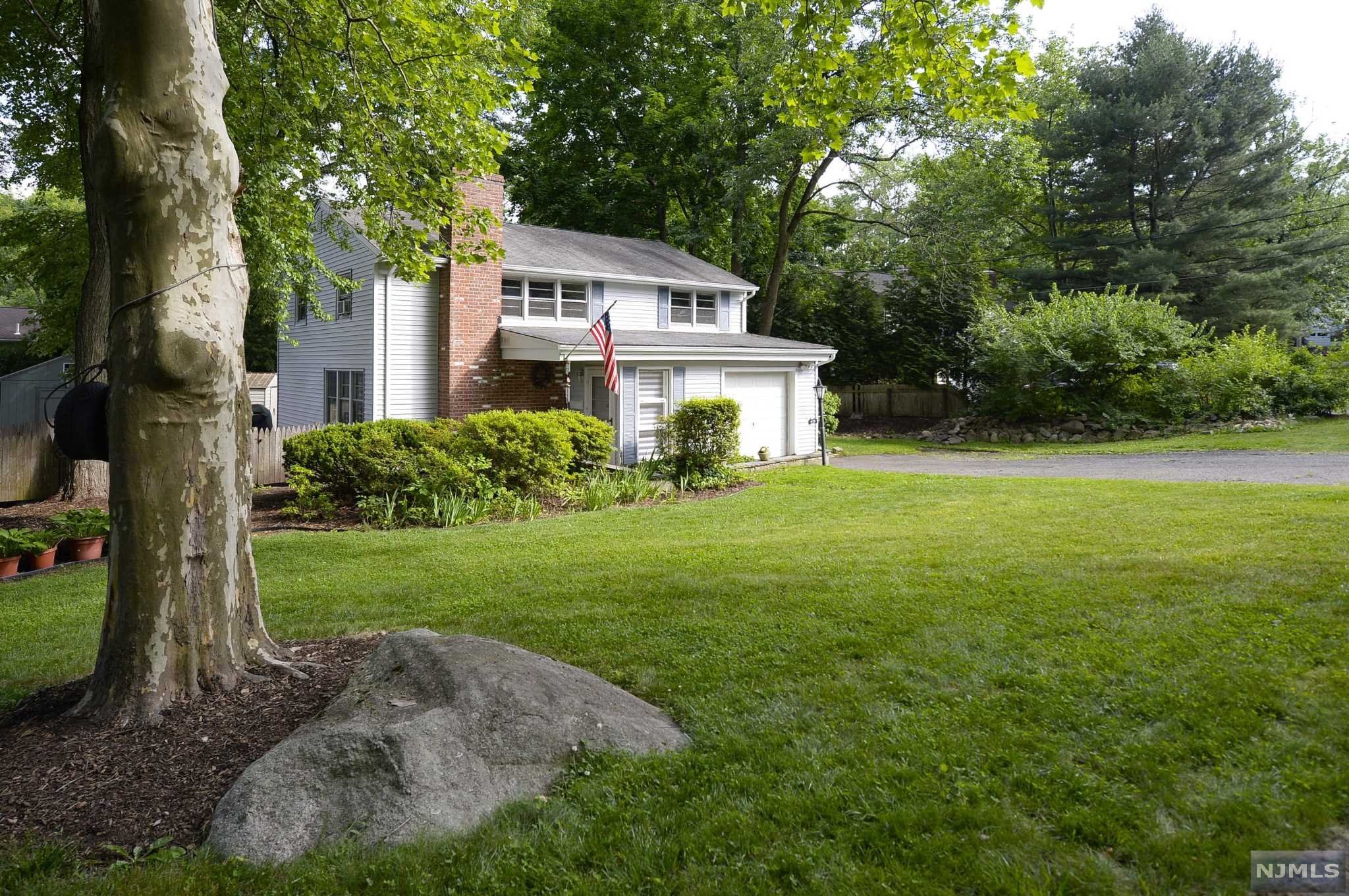 This 4 bedroom home on a quiet street in the award winning Willard Elementary School district is ready for your ideas! The kitchen dining area opens onto the rear patio, just perfect for your summer BBQ's. The family room area is ideally located next to the kitchen and opens to the outside as well! Enjoy the fenced rear yard or visit beautiful Habernickel Family Park which is a stone's throw away! Enjoy all that Ridgewood has to offer - terrific schools, a vibrant downtown, and easy access to bus and trains!