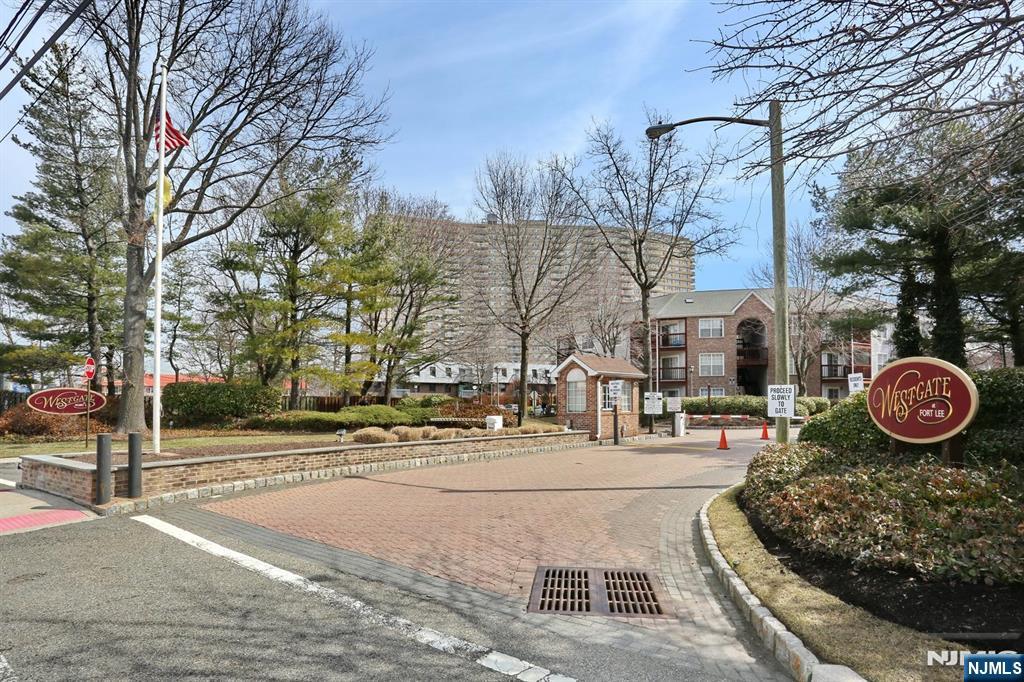 Gated Community, Beautiful Bright Unit, Located in the most quiet and beautiful Street in the complex, Large Living Rm, Dining Area, Large Modern Eat-in Kitchen w/Granite Counter Top, 2 Good Sized Bedrooms, Renovated Full Bath w/Shower, Cozy Patio in front of the Main Entrance, Laundry in Unit, Central Air, One Assigned Parking Space Right out the Dr & Plenty of Free Guest Parking, 24Hr Gated Doorman, Indoor Swimming Pool that allows you to swim all months, Gym, Sauna, etc. Amenities are included in Rent, Very Convenient Location to commute to Manhattan, Town Tennise Court, Jogging Track Right out the Street, Move-in Fee $450, Refundable Deposit $500, Cable $60/Mth, Tenant pays 1.5 Month Sec Deposit, Tenant Insurance, No Pets Please.