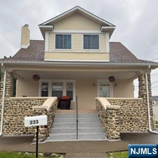 This home is conveniently located near the highway, schools, and shopping. It features a ground-floor living area with three bedrooms, one bathroom, a cozy living room, and an eat-in kitchen. The kitchen is equipped with a dishwasher, a new refrigerator, and a new gas range, and there is a private back entrance. Tenants will be responsible for utilities. All potential tenants must complete a full rental application and provide copies of verifiable income sources. The landlord is seeking tenants who can provide proof of income and identification. The first month's rent and a security deposit of 1.5 months' rent are due at signing. If you are self-employed, please conduct a credit and background check and provide your tax returns as well. All documents should be emailed to JDorman@weichert.com with the potential occupancy date. To schedule a viewing, please text Janice Dorman at 201-906-5143.