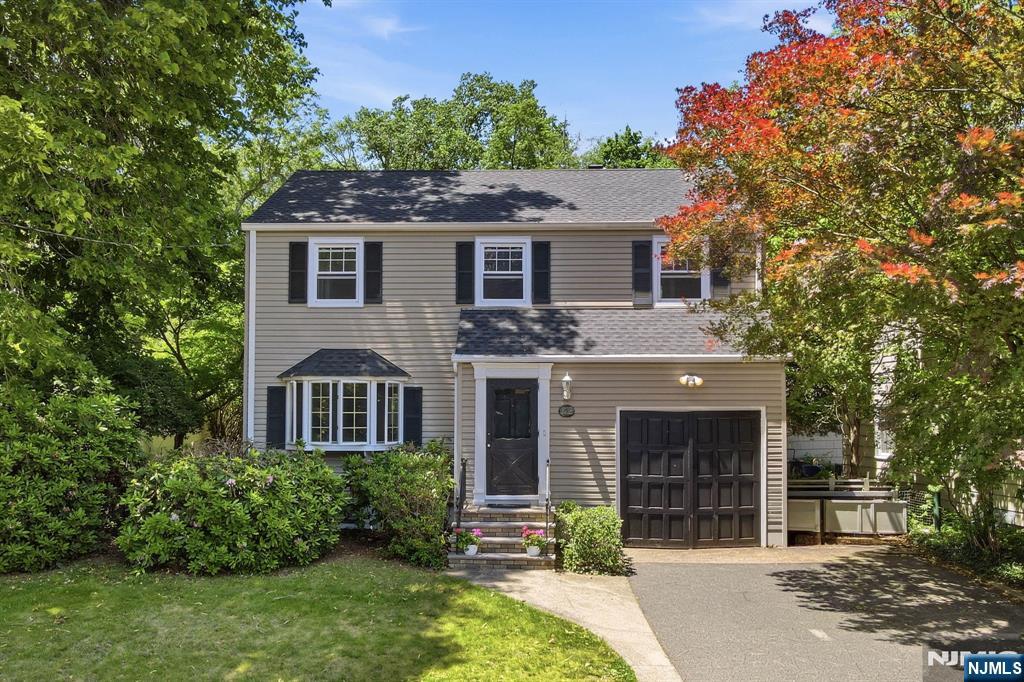 Opportunity Knocks in Verona: Sunroom, Large Backyard & Serious Upside. Welcome to 212 Grove Avenue - a 3-bedroom, 1.5-bath home with the kind of bones and character that are genuinely hard to find in Verona. Once inside, the bay window draws sun into the living room while the sunroom leading to the oversized backyard is bright, airy, and the kind of space you'll use every single sunny day. The large primary bedroom gives you the retreat for which you've been looking. When you're ready, if you like, floors throughout and the kitchen are primed for your vision - and the updates you make will only add to the equity you're already building in one of Essex County's most sought-after towns. The unfinished basement gives you future potential, too: home office,rec room, storage - yours to decide. Lastly, elementary, middle and high schools - in addition to retail and restaurants are all within walking distance. And the Montclair train stations which are only a 5-minute drive - offer direct access to NYC. For the buyer who knows Verona, 212 Grove is an opportunity not to miss!