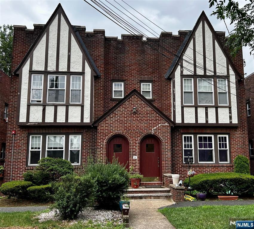 Renovated move in condition! Spacious, bright first, floor 2 bedroom unit available. Features large living room, brand new eat-in kitchen and two generously sized bedrooms separated by long hallway and brand new full bathroom. Beautiful hardwood floors throughout. Located on a quiet street, conveniently close to transportation, shopping, and amenities