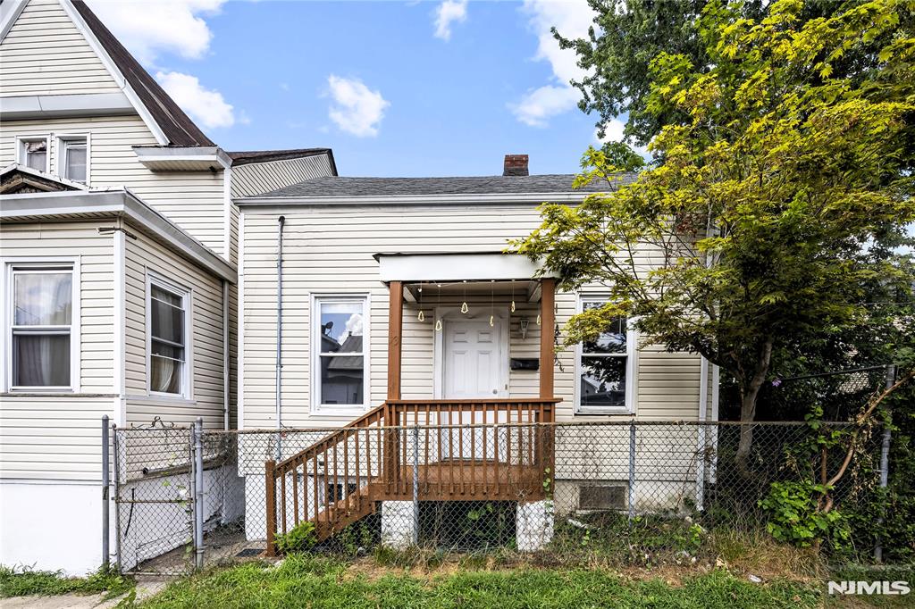 Spacious and well-kept 3-bedroom, 2-bath single-family home with private backyard in a central Paterson location. Offers approx. 1,400 sq. ft. of living space, including a large kitchen, comfortable living area, and updated bathrooms. Ideal for those seeking space and value. Close to local shops, transportation, and schools.