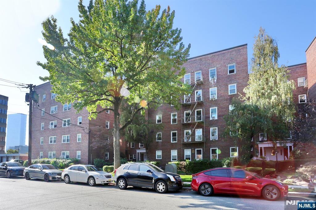 Welcome Home! This spacious one-bedroom co-op apartment is located in a well-maintained building with convenient on-site laundry. The top-floor unit features a bright, inviting living room with sunset views, an oversized bedroom, and an updated kitchen and bath that blend comfort with modern style â€” an ideal Pied-a-terre in the heart of Fort Lee. Perfectly situated in a prime location, youâ€™ll be just steps from shopping, fine dining, a movie theater, banks, postal and shipping services, and many everyday conveniences. A grocery store sits right in your backyard, and the George Washington Bridge is within walking distance â€” making this a fantastic choice for New York City commuters. For those who rely on public transportation, it's just one stop across the bridge to Manhattan's 175th Street Station, with convenient NJ Transit bus service to Port Authority. The location also provides easy access to major highways, including the NJ Turnpike, Route 4, Route 46, and the Palisades Parkway leading to Upstate New York. Resident parking requires a decal from Fort Lee Borough. Donâ€™t miss this rare opportunity to enjoy modern comfort and convenience in a vibrant, commuter-friendly neighborhood. For more information, feel free to call or text the Listing Agent Wanda Simmons at 917-523-4696.