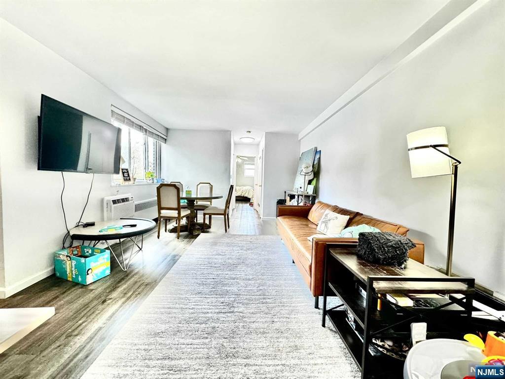 Welcome to this fully renovated 1 Bedroom 1 Bath apartment in the heart of Fort Lee! Located on the 6th (top) floor on a very well maintained brick building with an elevator, parking and laundry facility on site. Steps away form Linwood Plaza, CVS, Bank of America, Starbucks and restaurants and shops. Also bus stop and NYC transportation are conveniently located across the building. Low HOA $362 and low property taxes $370.