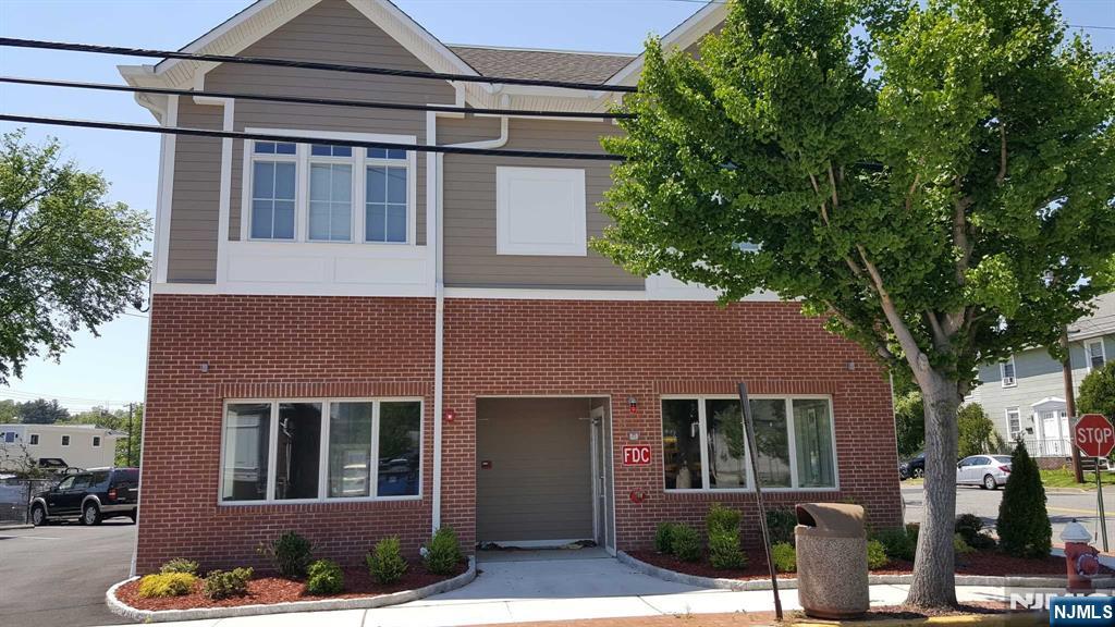 2nd-floor unit in a clean, modern building. Includes parking, located in a top-rated school district, and close to NYC transportation.