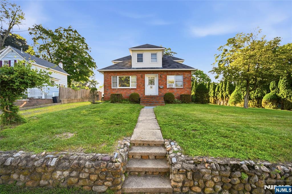 View this home at: https://www.youtube.com/channel/UC7BFx9L6cwzvcTQo5MsLTDw